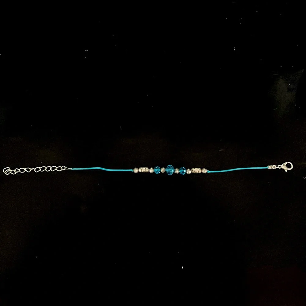 Vintage Beaded Bracelet - Picture 1 of 3